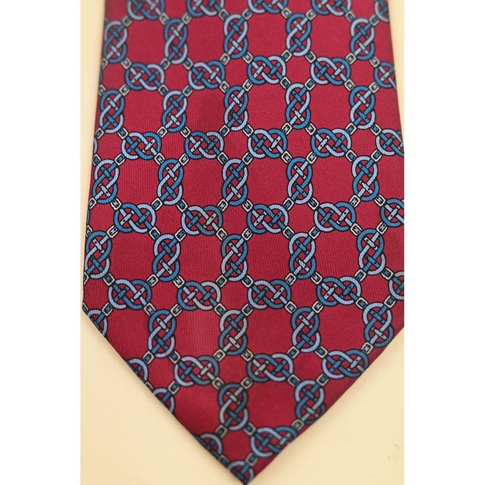 Hermes Paris Silk Tie Red Blue Interlocking Chain Link Pattern 7300 EA France